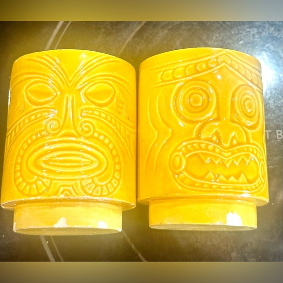 VTG Canary Yellow Ceramic Pitcher & Double Sided Tiki Cups marked Resper - Picture 12 of 13